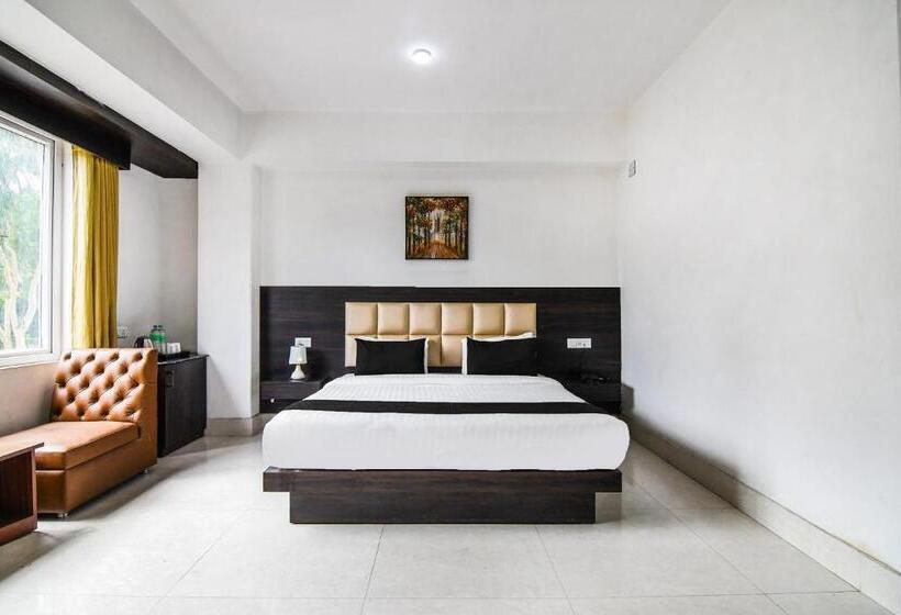 اتاق استاندارد با چشم‌انداز کوهستان, Super Townhouse Oak Saramsa Garden