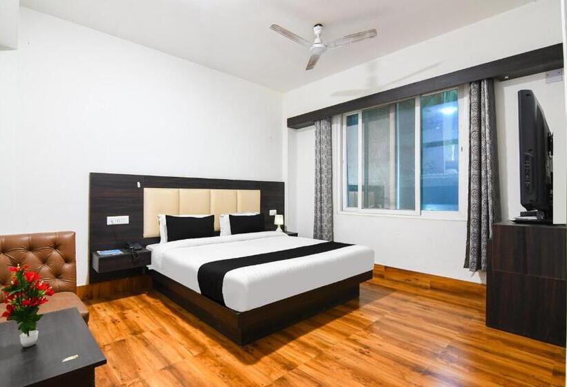 اتاق استاندارد با چشم‌انداز کوهستان, Super Townhouse Oak Saramsa Garden