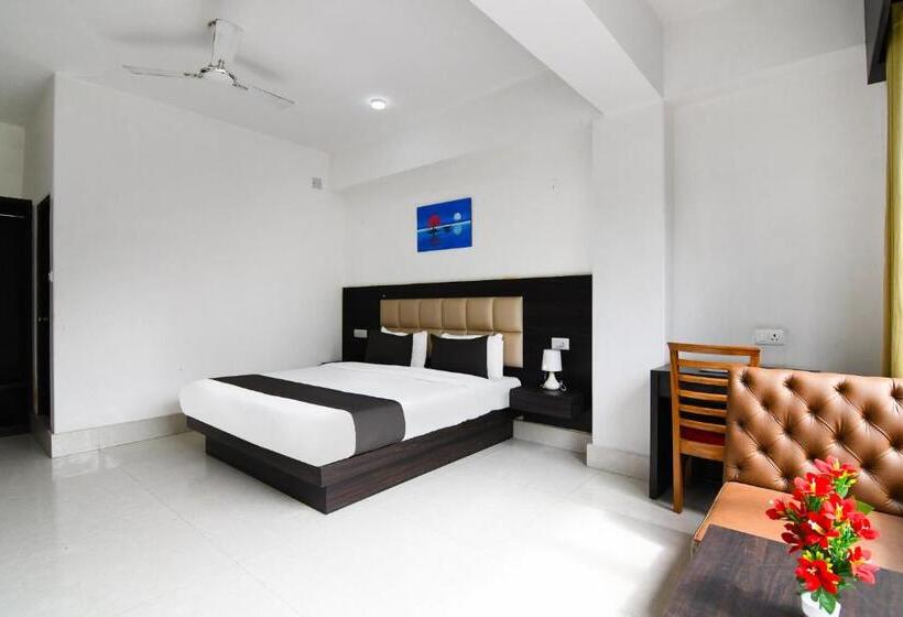 اتاق استاندارد سه نفره, Super Townhouse Oak Saramsa Garden