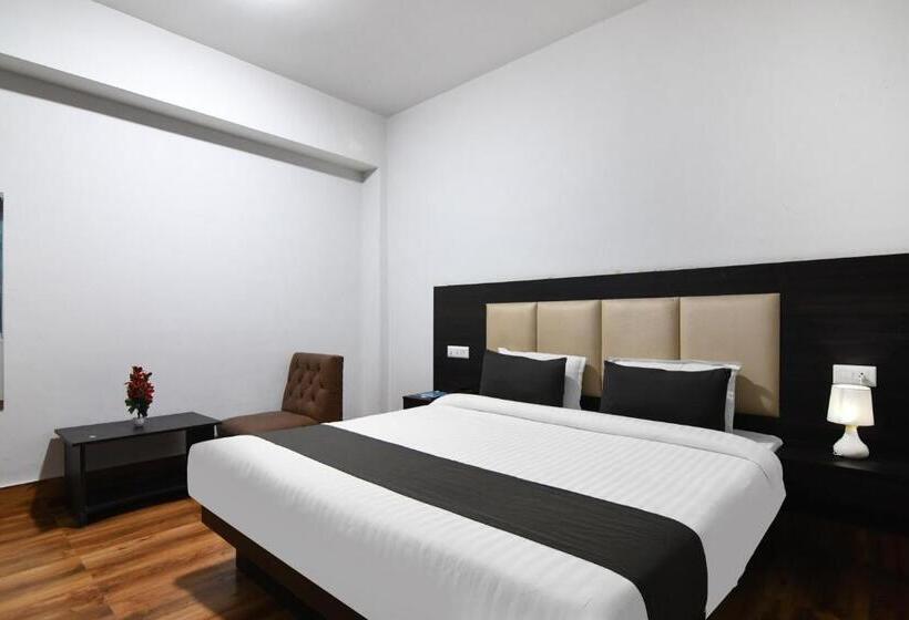 اتاق استاندارد سه نفره, Super Townhouse Oak Saramsa Garden