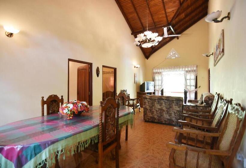 带花园景观和一个卧室的别墅, The Lodge Unawatuna