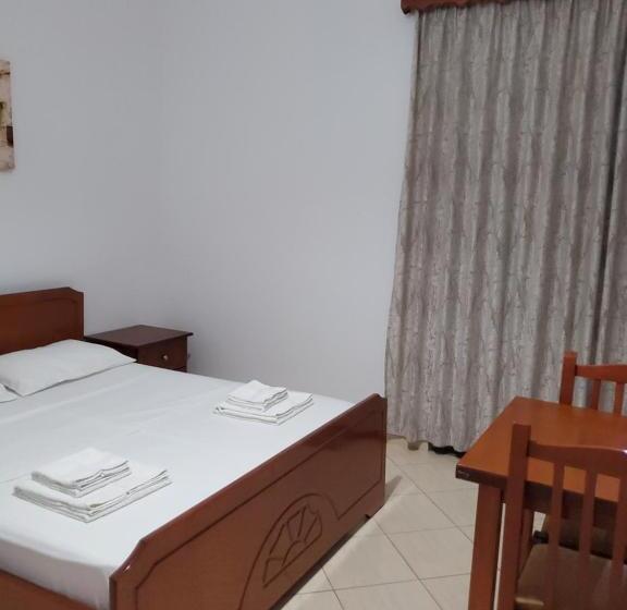 اتاق استاندارد سه تخته با بالکن, Vila Malo 1