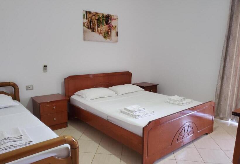 バルコニー付きスタンダードトリプルルーム, Vila Malo 1