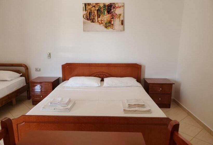 バルコニー付きスタンダードトリプルルーム, Vila Malo 1