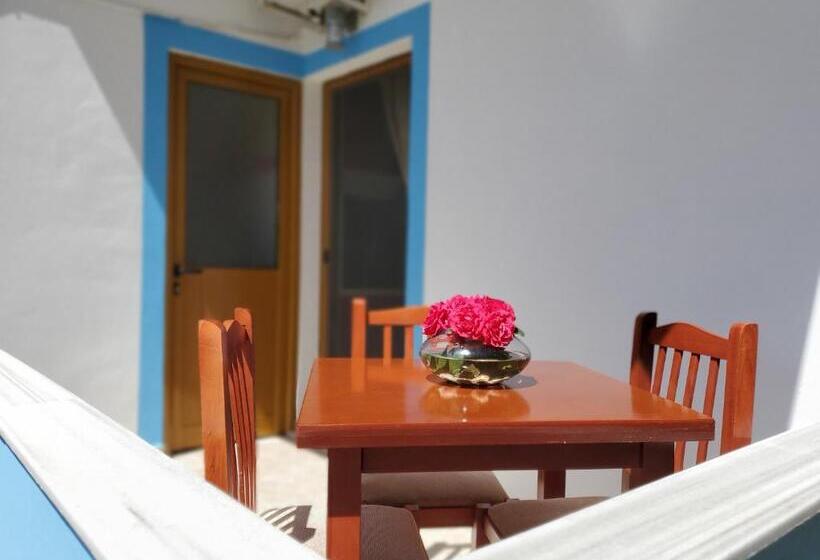اتاق استاندارد سه تخته با بالکن, Vila Malo 1