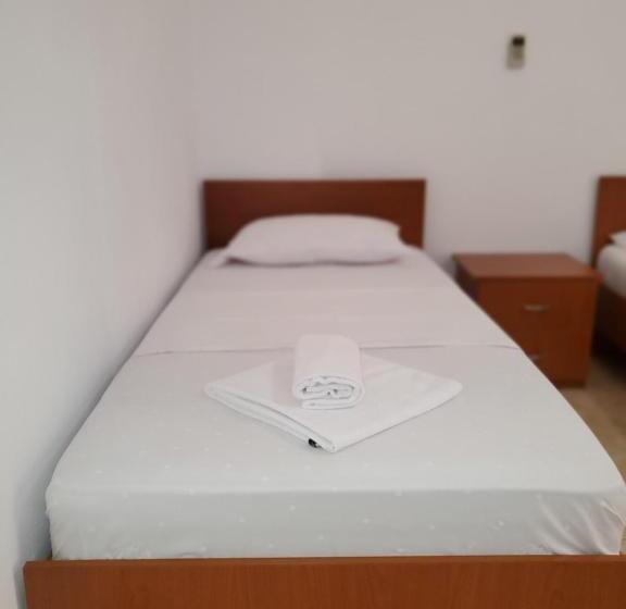 バルコニー付きスタンダードトリプルルーム, Vila Malo 1