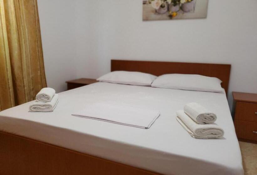 1ベッドルームアパートメント, Vila Malo 1