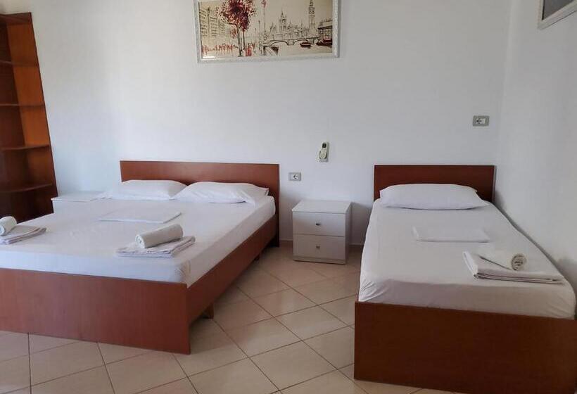 バルコニー付きスタンダードステューディオ, Vila Malo 1