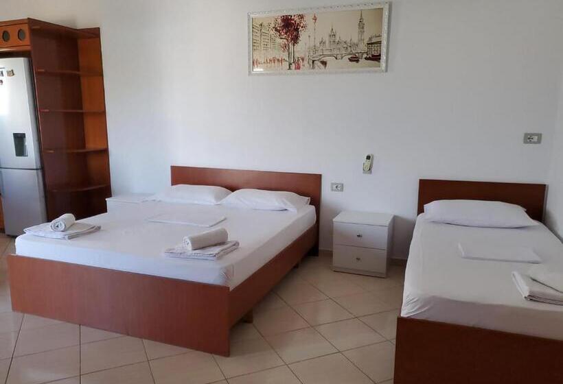 バルコニー付きスタンダードステューディオ, Vila Malo 1