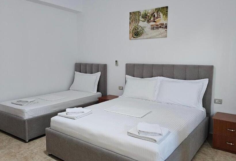 バルコニー付きスタンダードトリプルルーム, Vila Malo 1