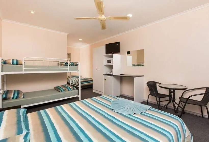 ファミリールーム, Wentworth Central Motor Inn