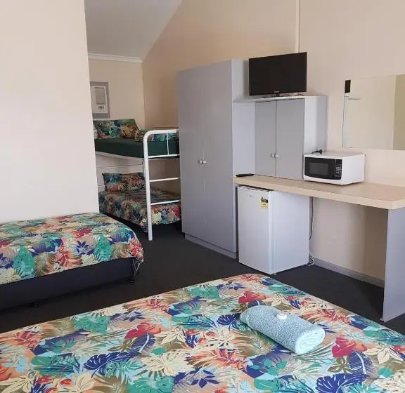 ファミリールーム, Wentworth Central Motor Inn
