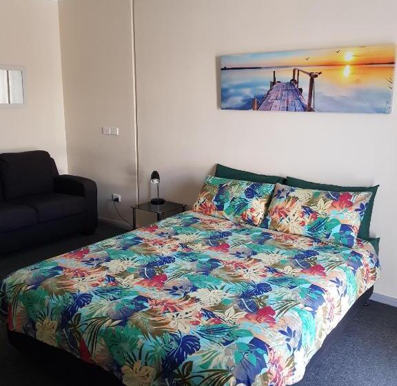 标准间, Wentworth Central Motor Inn