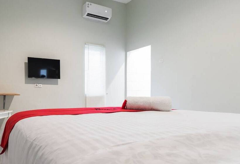 스탠다드 룸, Reddoorz Plus Near Rs Usu Medan 2