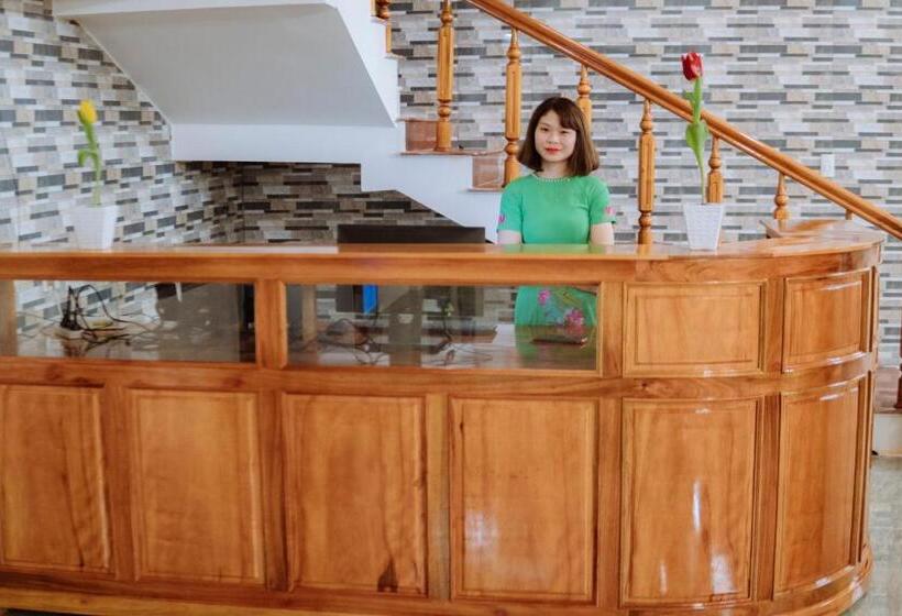 اتاق خانوادگی با چشمانداز کوه, Phong Nha Love Homestay