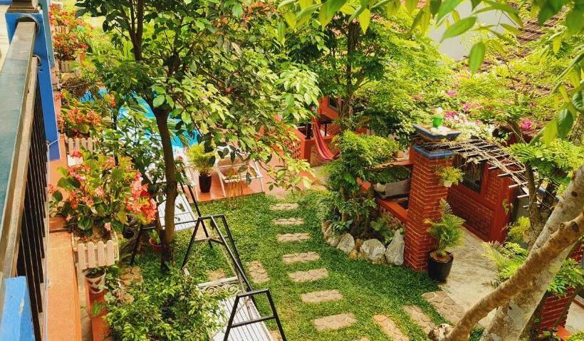 اتاق استاندارد با چشمانداز استخر, Vu S Homestay