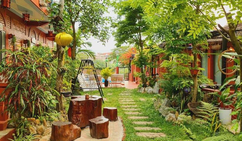 اتاق استاندارد با چشم‌انداز کوهستان, Vu S Homestay