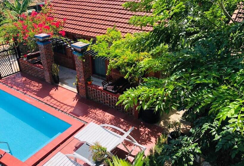 اتاق استاندارد با چشمانداز استخر, Vu S Homestay