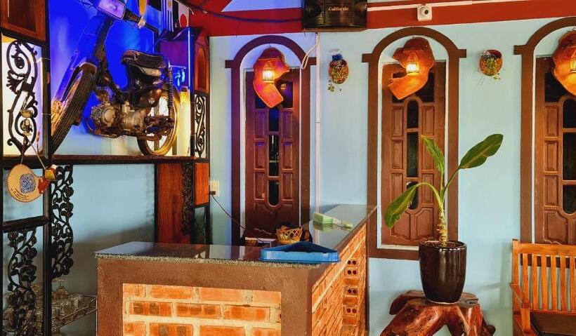 اتاق استاندارد با چشم‌انداز کوهستان, Vu S Homestay