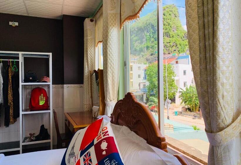 اتاق استاندارد با چشم‌انداز کوهستان, Vu S Homestay