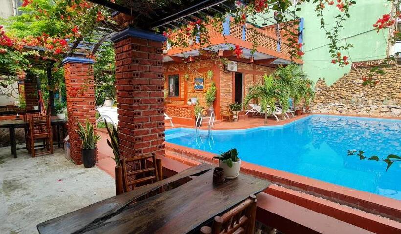 اتاق استاندارد با چشمانداز استخر, Vu S Homestay