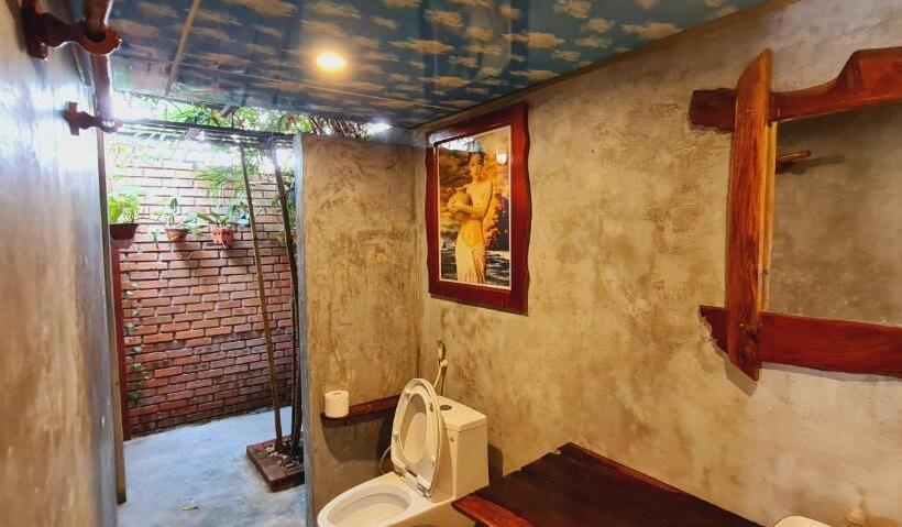 اتاق استاندارد با چشمانداز استخر, Vu S Homestay