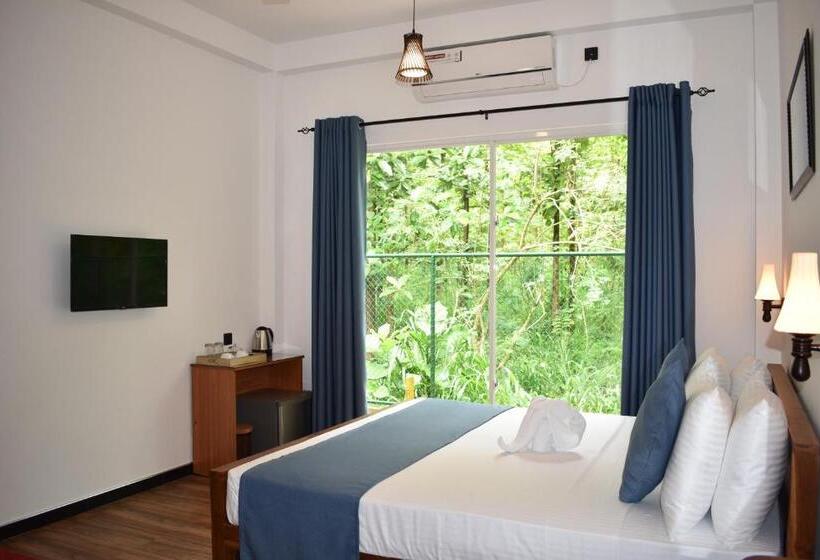 اتاق لوکس, Forest Edge Safari Villa