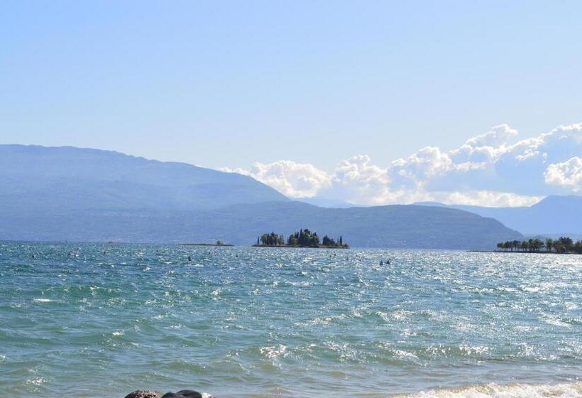 带泳池观景的豪华房, The Swan B&b