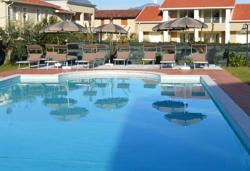 带泳池观景的豪华房, The Swan B&b