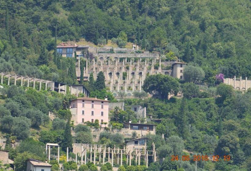 اتاق لوکس, The Swan B&b