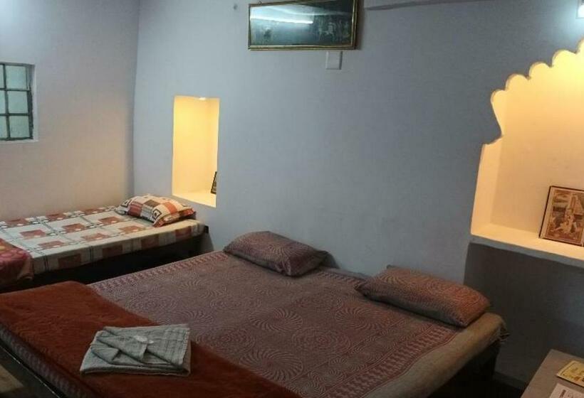 Quarto standard, Jag Niwas Guest House & Pure Veg Restaurant