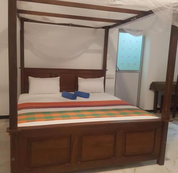 디럭스 룸, Sea Port Hiriketiya