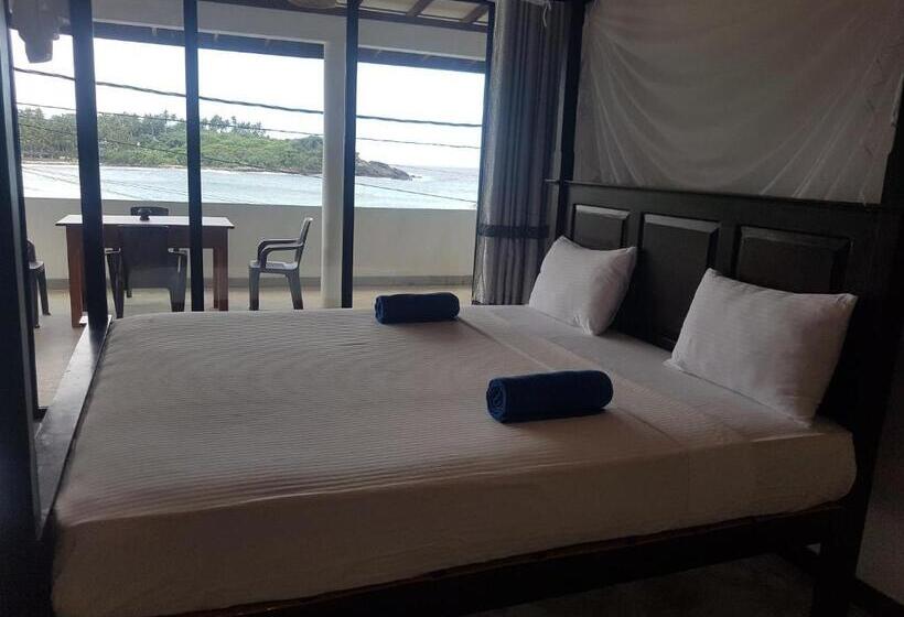 디럭스 테라스 룸 바다 전망, Sea Port Hiriketiya