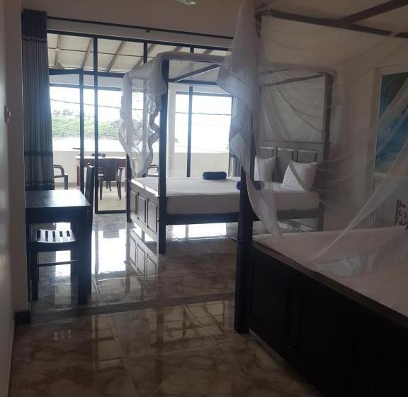 디럭스 테라스 룸 바다 전망, Sea Port Hiriketiya