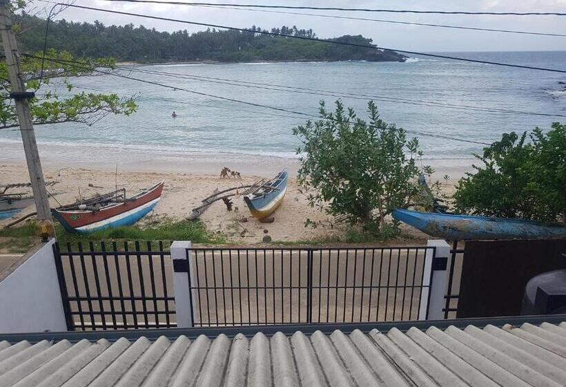 디럭스 테라스 룸 바다 전망, Sea Port Hiriketiya