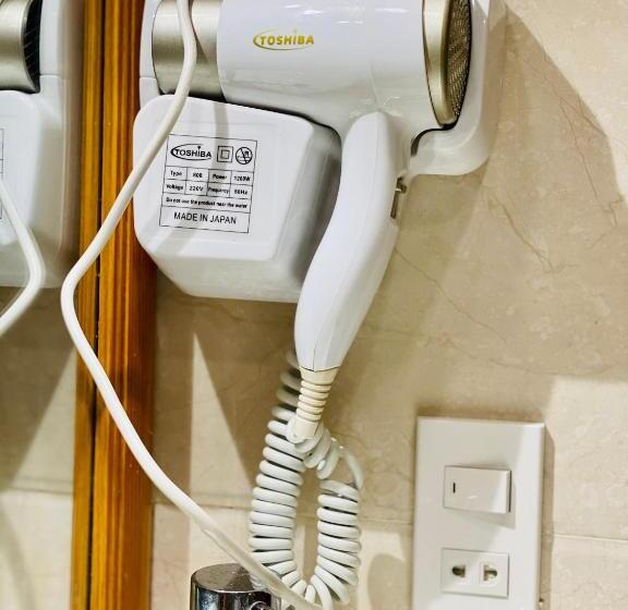 اتاق سوپریور, Anh Dao