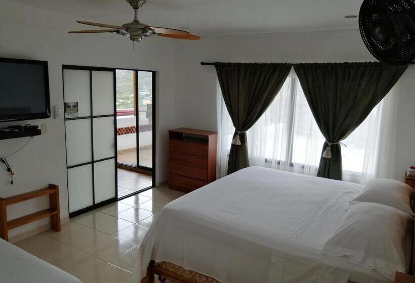 Люкс Повышенной Комфортности, Casa Italia Guest House