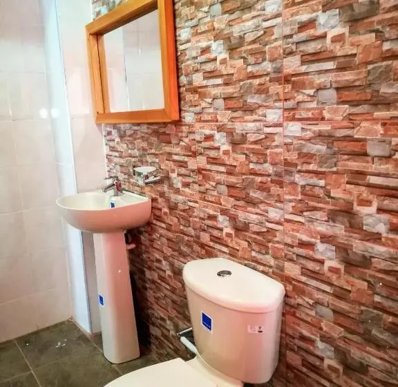 コンフォートトリプルルーム, Casa Italia Guest House