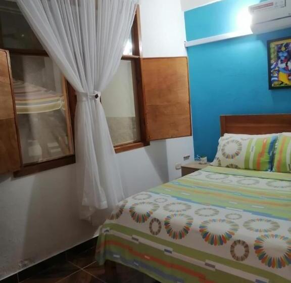带共用浴室的标准房间, Casa Italia Guest House