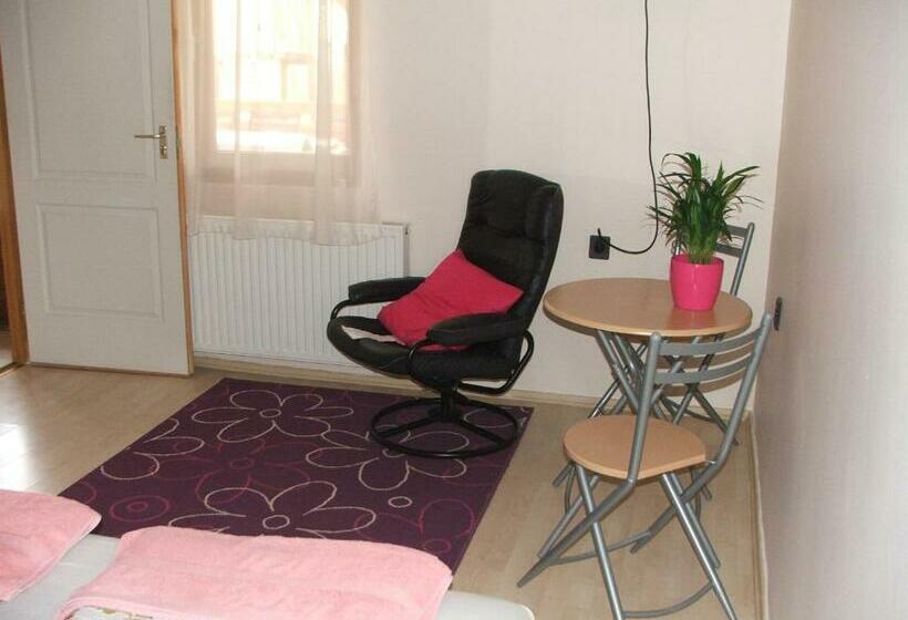 스탠다드 룸, Napsugár Vendégház