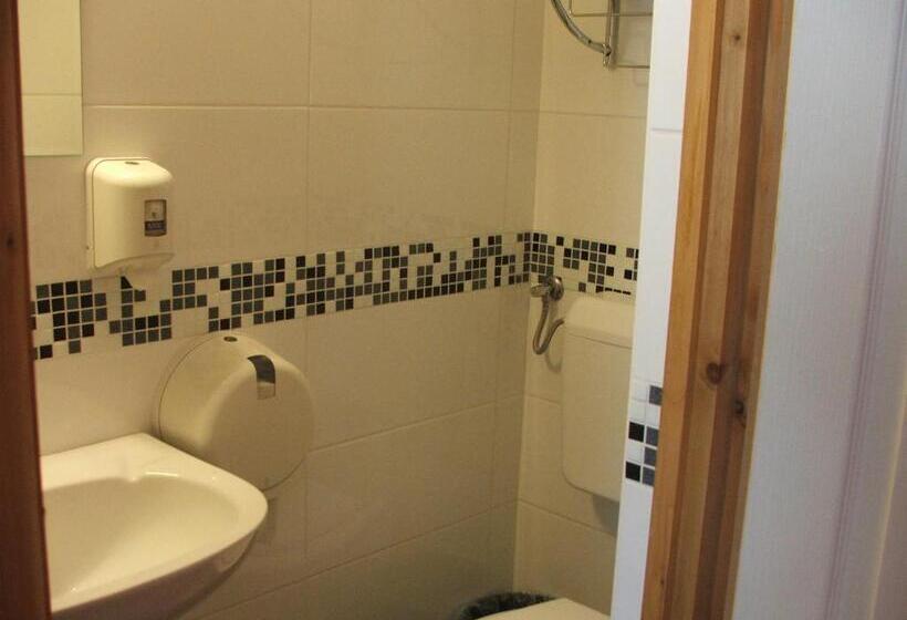 스탠다드 트리플 룸, Napsugár Vendégház