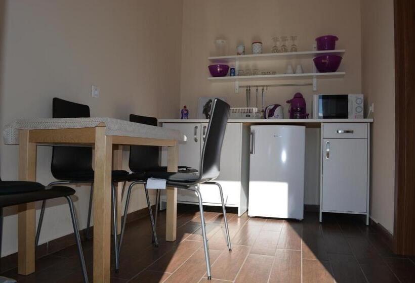 침실 1개 아파트, Napsugár Vendégház