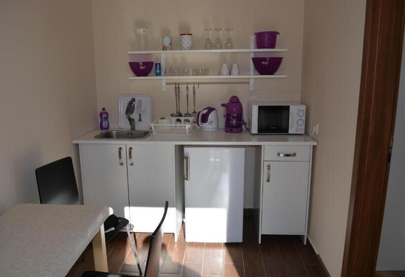 침실 1개 아파트, Napsugár Vendégház