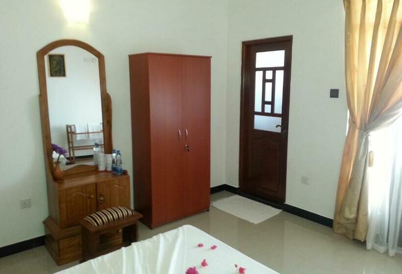 غرفة قياسية, Villa River View