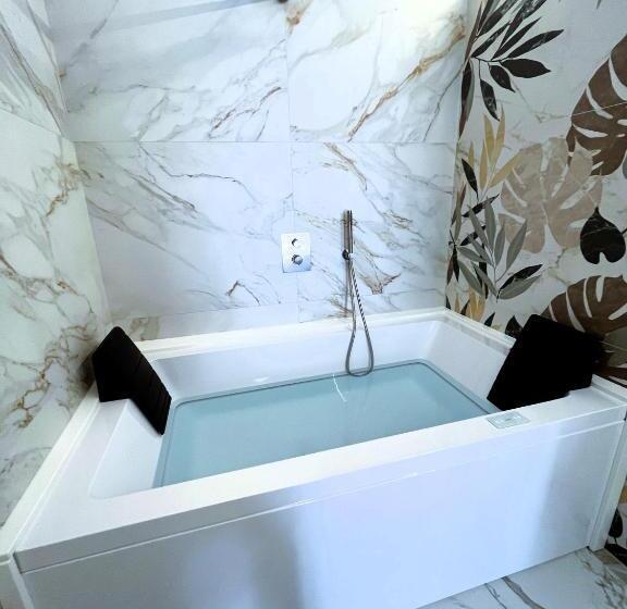 디럭스 트리플 룸, La Bella Ostuni Suites