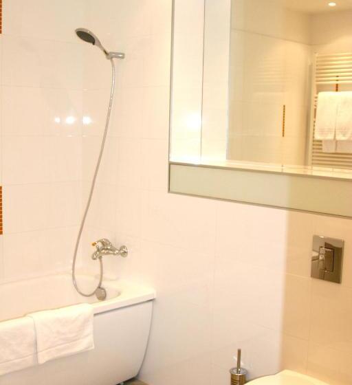 Standard Studio King Bed