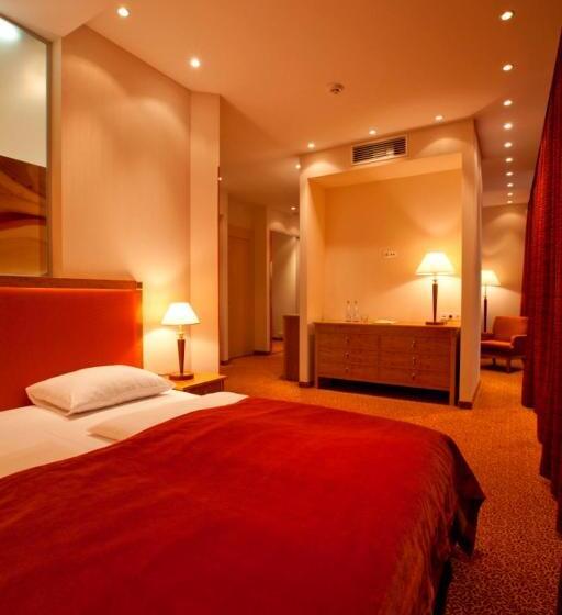 Standard Triple Room with Balcony