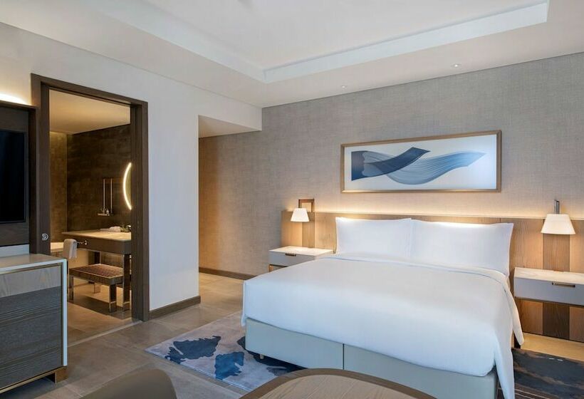 Номер Deluxe с Видом, Hilton Abu Dhabi Yas Island