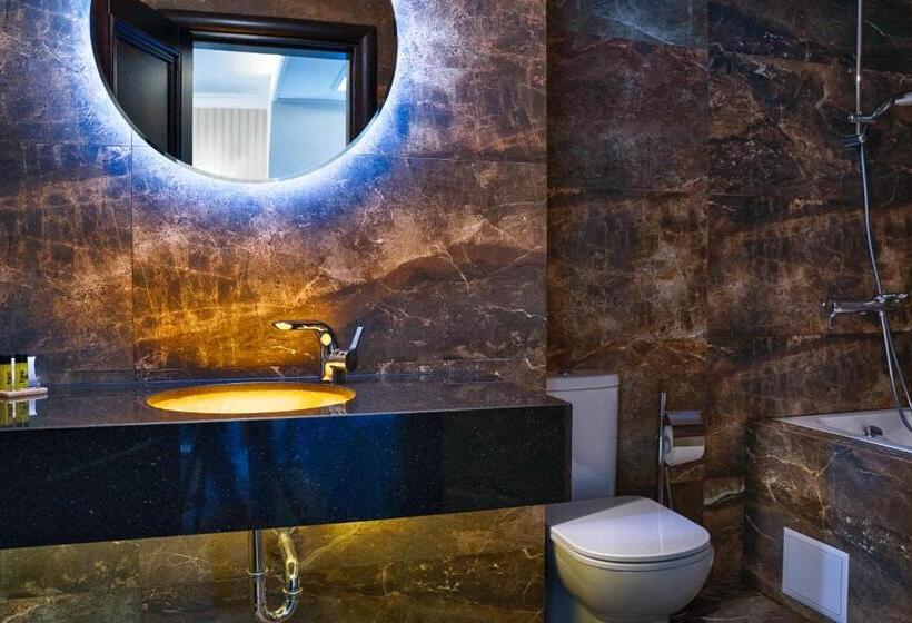 جناح مزوَّد بشرفة, Tsarevets Design And Spa
