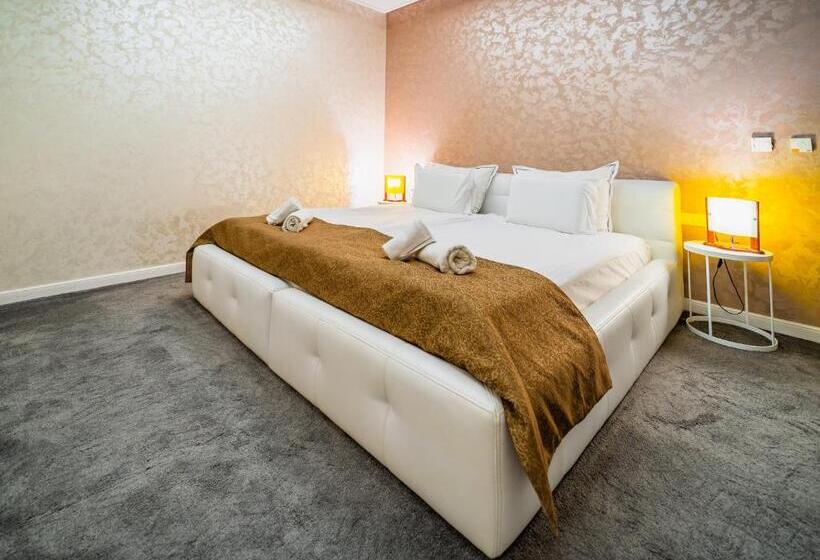 디럭스 스튜디오, Tsarevets Design And Spa